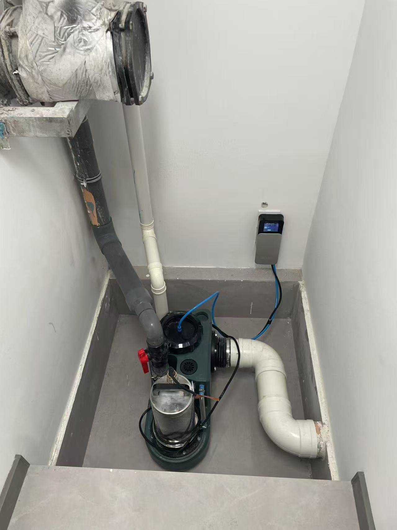 污水提升器